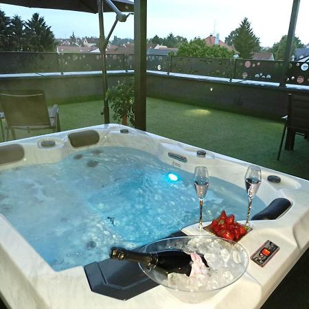 Arcobaleno Apartments & Rooms Varazdin Luaran gambar