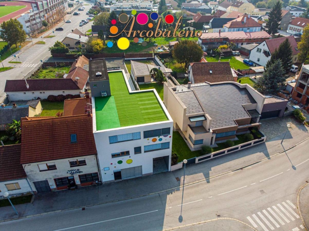 Arcobaleno Apartments & Rooms Varazdin Luaran gambar