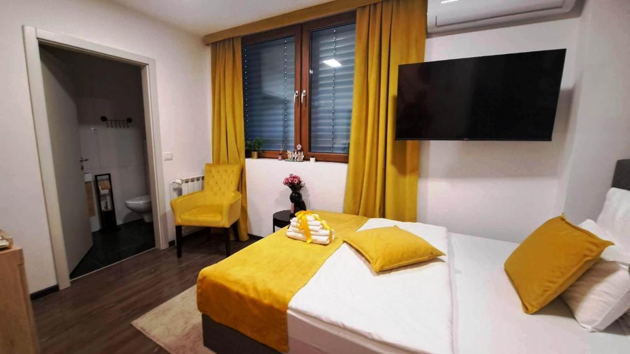 Arcobaleno Apartments & Rooms Varazdin Luaran gambar