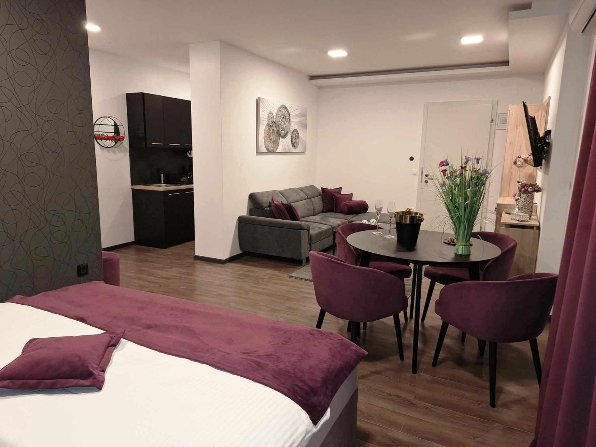 Arcobaleno Apartments & Rooms Varazdin Luaran gambar